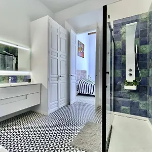 Picasso's Deluxe Puerta , Malaga Spain